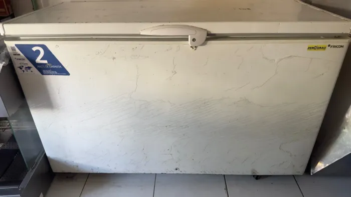 Freezer horizontal muito nova