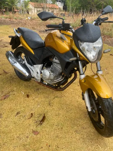 Vendo cb 300