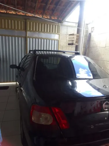 Fiat Siena HLX 1.8 MPI Flex 8V 4P 2005