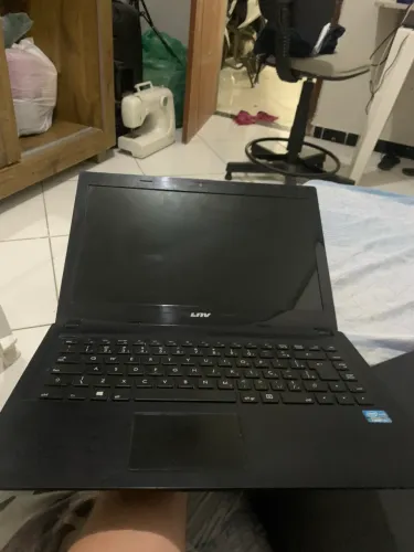 Notebook LNV W15I4W-NE139HS ? Para Retirada de Peças / Conserto