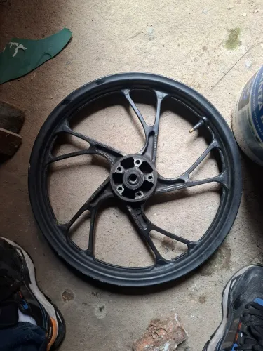 Vende se roda pe de galinha