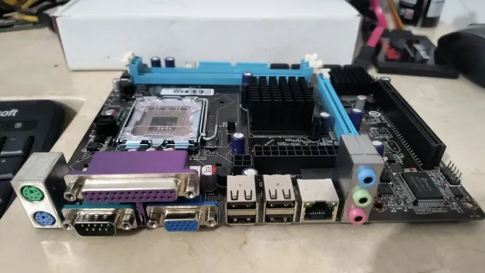 Placa-Mãe AFOX IG41-MA7-V3 DDR3 LGA 775 / Xeon LGA 771 - Para Reparo<br>