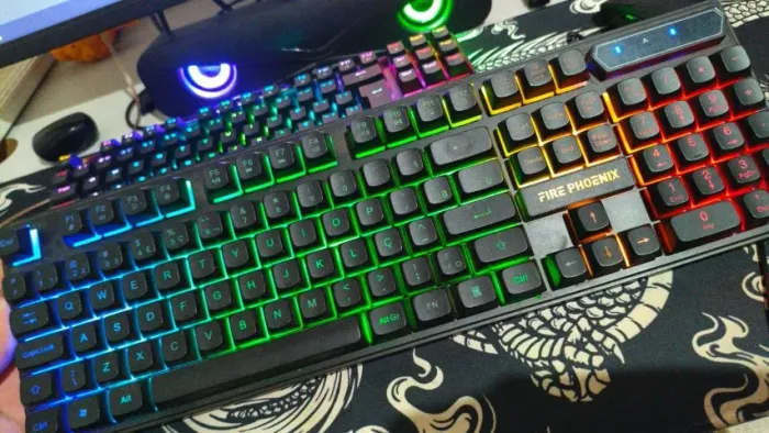 Vendo Teclado Gamer Fire Phoenix com LED Rainbow