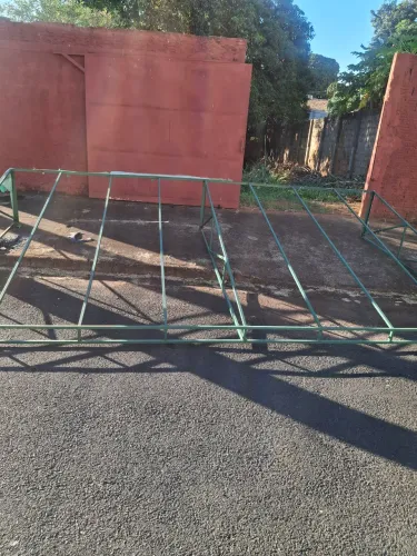 Estrutura metálica cobertura 5 por 2.5 metros