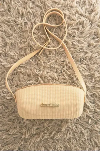 Vendo bolsa marca Carmen Steffens  bege