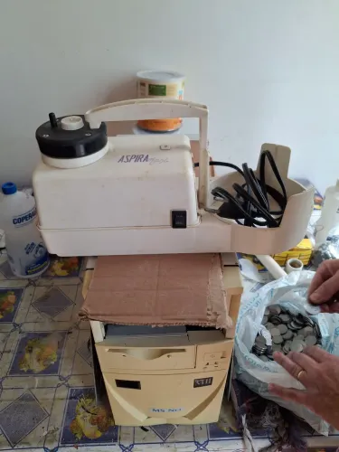 Aspirador hospitalar portatil
