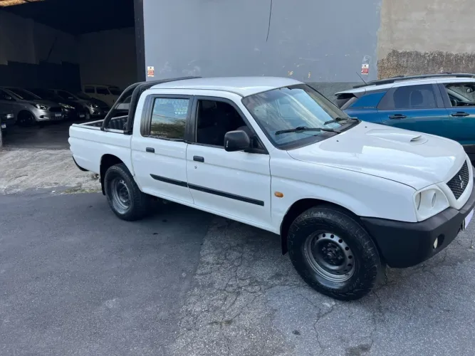 Mitsubishi L200 2.5 4X4 CD Turbo Diesel 2012