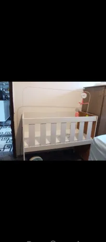 Vendo mini berço, móbile e dossel de mosquiteiro 