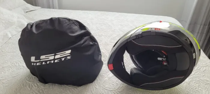 Capacete LS2 - Mod FF908 Strobe II Nos 58 ($500) e 60 ($500) - VENDA SEPARADA ($500 cada)