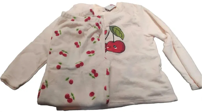 Conjunto Pijama plush Bella