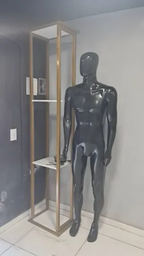Maniquim masculino 