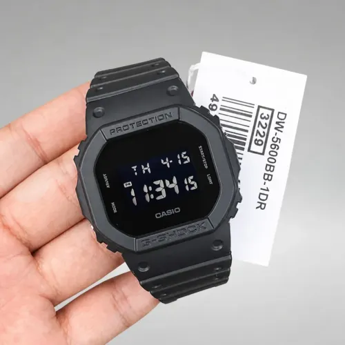 Relógio G-shock DW5600 novo + caixa Gshock