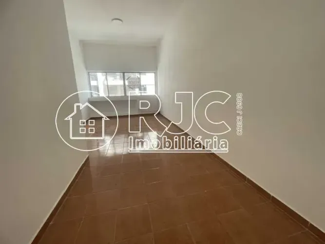 Imóvel para venda possui 57 metros quadrados com 2 quartos