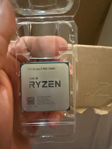 Processador Ryzen 5 pro 2400G 