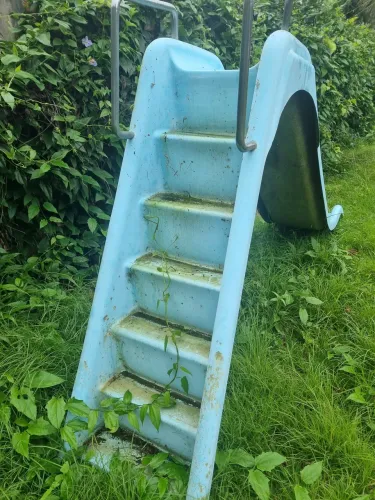 Escorregador de piscina