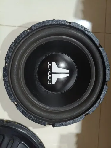 Falante subwoofer JL audio