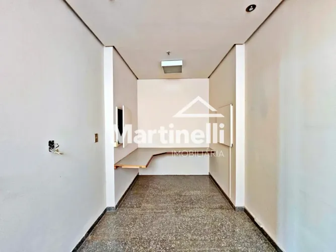 Sala comercial à venda no Edifício Saint Moritz, próximo ao Shopping Santa Úrsula - Ribeir