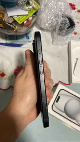 iPhone 15 128GB