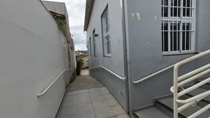 Imóvel Comercial para Venda em Araxá, Centro, 1 dormitório, 2 banheiros