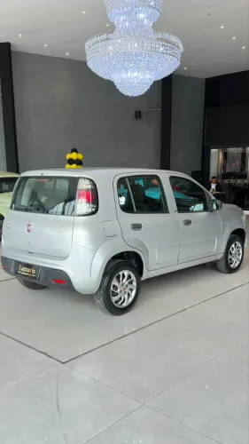 Fiat Uno Attractive 1.0 EVO Fire Flex 8V 5P 2016