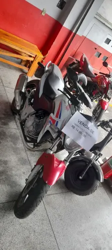 Vendo cb 300 2014