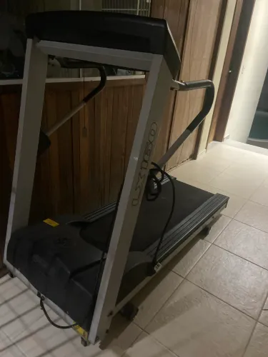 Esteira elétrica para academia LX160