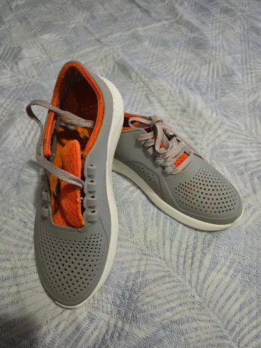 Tênis Crocs LiteRide Pacer Light