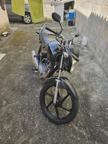 Moto com todos os documentos pagos. Só transferir 