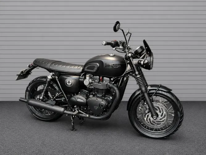 Triumph Bonneville t120 ace 2020