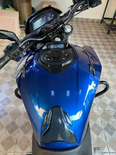 Bajaj dominar 400