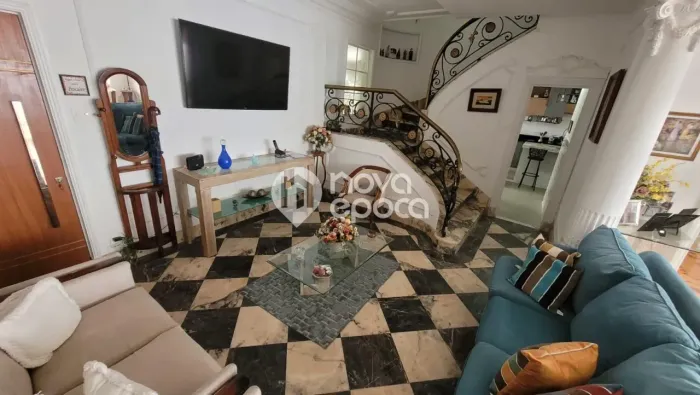 Copacabana | Cobertura 5 quartos, sendo 5 suites