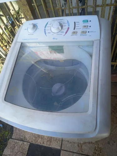 Maquina de lavar roupas 8 kg 127 w Eletrolux 