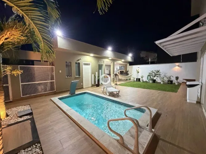 Casa de alto padrão à venda no Monte Líbano / Castália 4 quartos, piscina e área gourmet