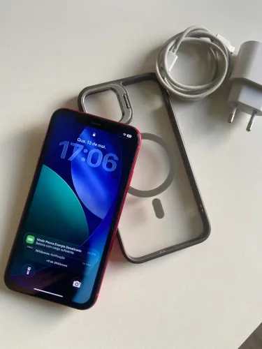 iPhone 11 Red - 128GB