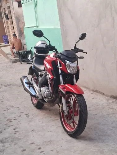 Vendo uma Twister 250