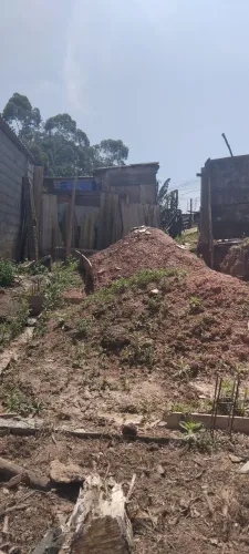 Vende-se Terreno