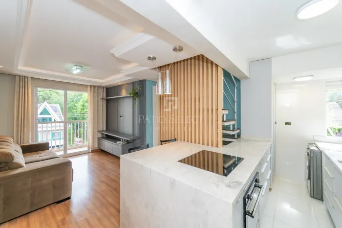 Cobertura totalmente mobiliada com 100 m², 2 quartos sendo 2 suítes à venda no bairro Moss