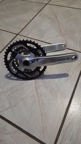 Pedivela triplo Shimano XT 10 velocidades