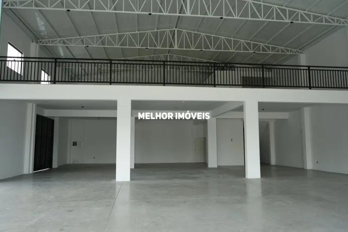 Galpão novo á venda localizado em Camboriú