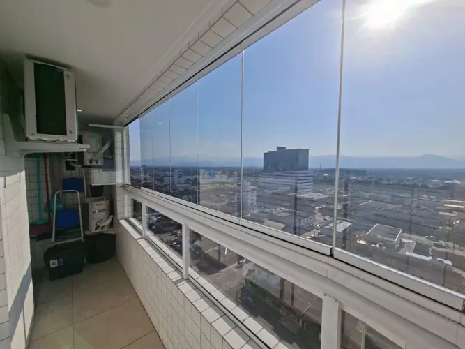 Apartamento à venda em Praia Grande na Guilhermina com lazer completo
