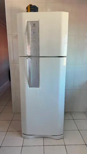 Geladeira Electrolux DF 52