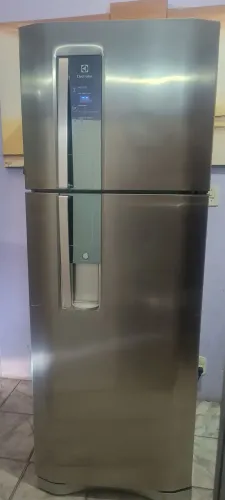 Geladeira frost free linda INOX, funcionando e gelando, entrego e recebo ato da entrega