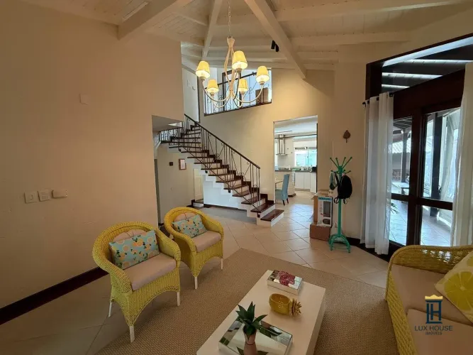 Casa de 4 quartos em Jurerê Internacional