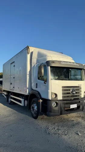 VW 17230 ano 2018 Segundo Dono