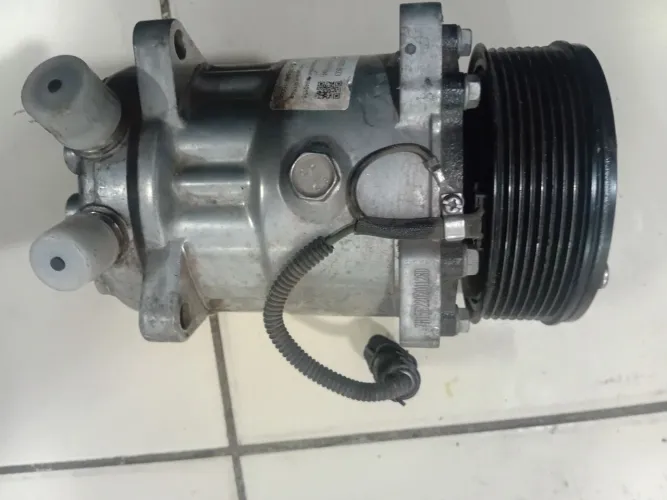 Vendo 3 compressor de caminhão wolks 