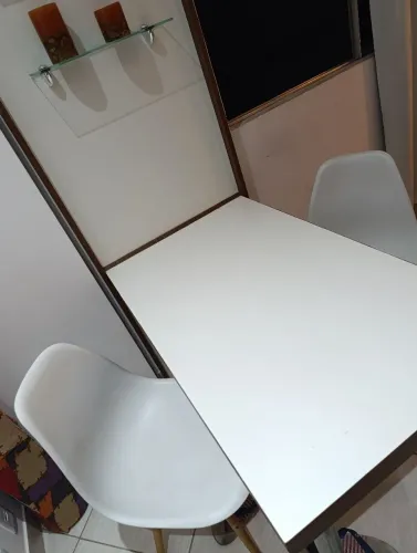 Lindíssima mesa em L. Com duas caldeiras .