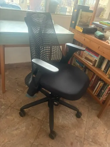 Cadeira Herman Miller Sayl - Original Fev/2024 - 10 anos de garantia