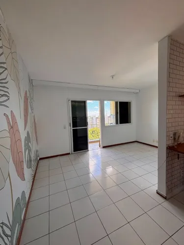 Alugo apartamento 02 quartos, s/ 1 suíte, Cond. Vivendas do Rio Negro - Sto. Antônio