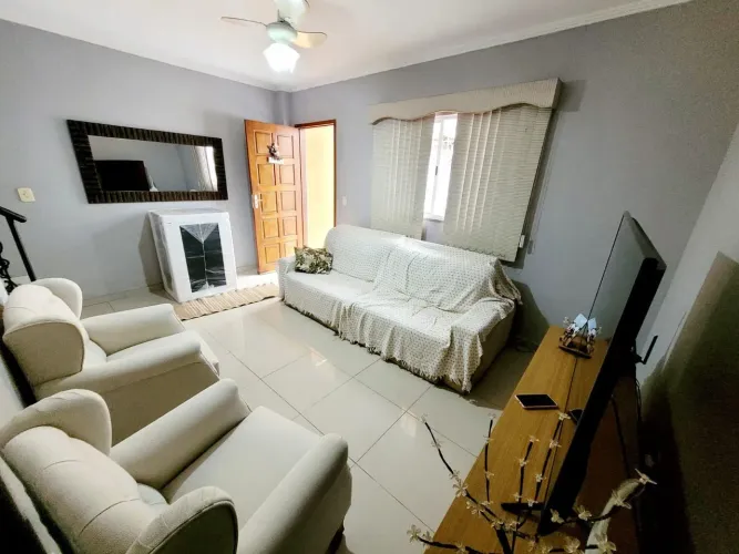 Casa com 2 Quartos à venda, 74 m² por R$ 390.000 - Vila Valqueire - Rio de Janeiro/RJ