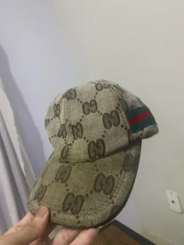 Boné gucci